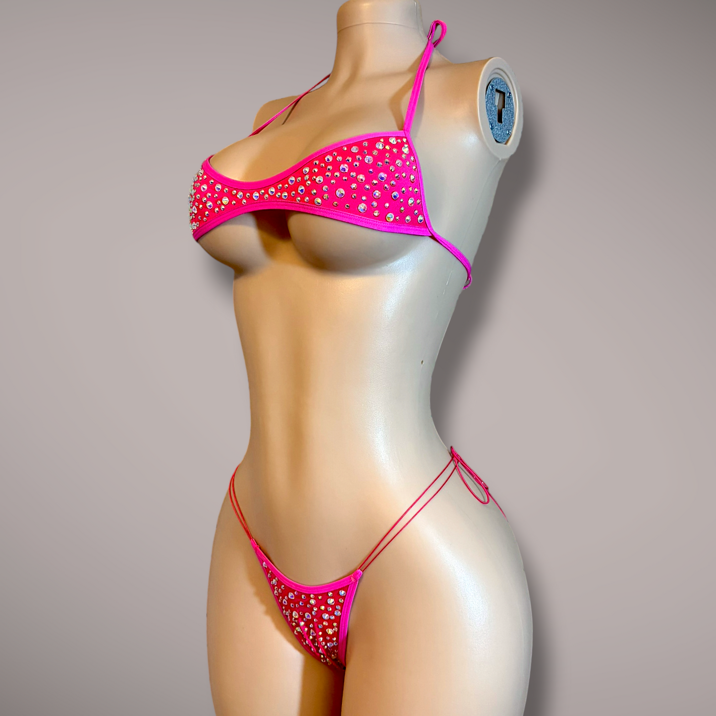 The Jade, Hot Pink Super Bling