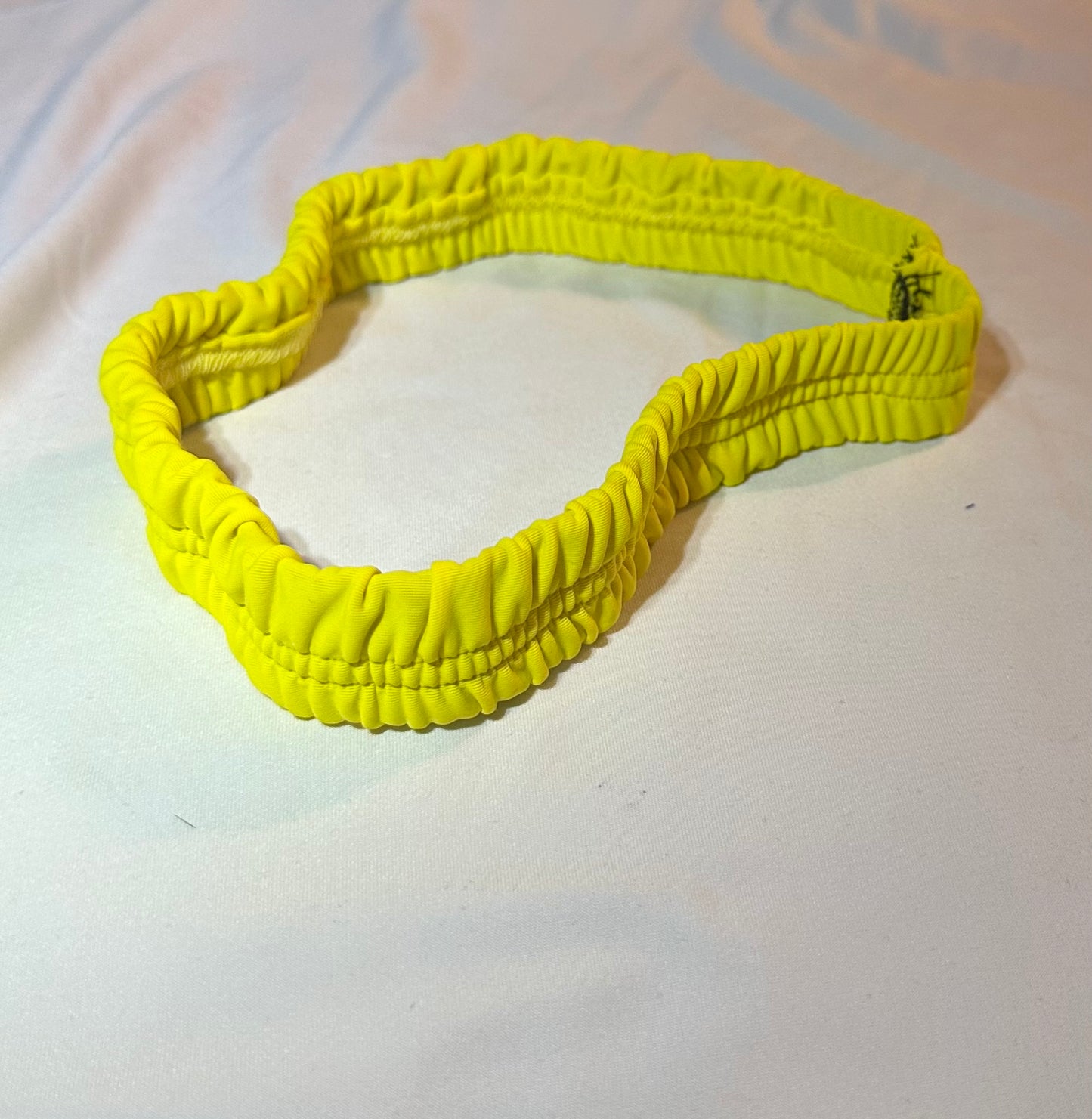 Thigh garters