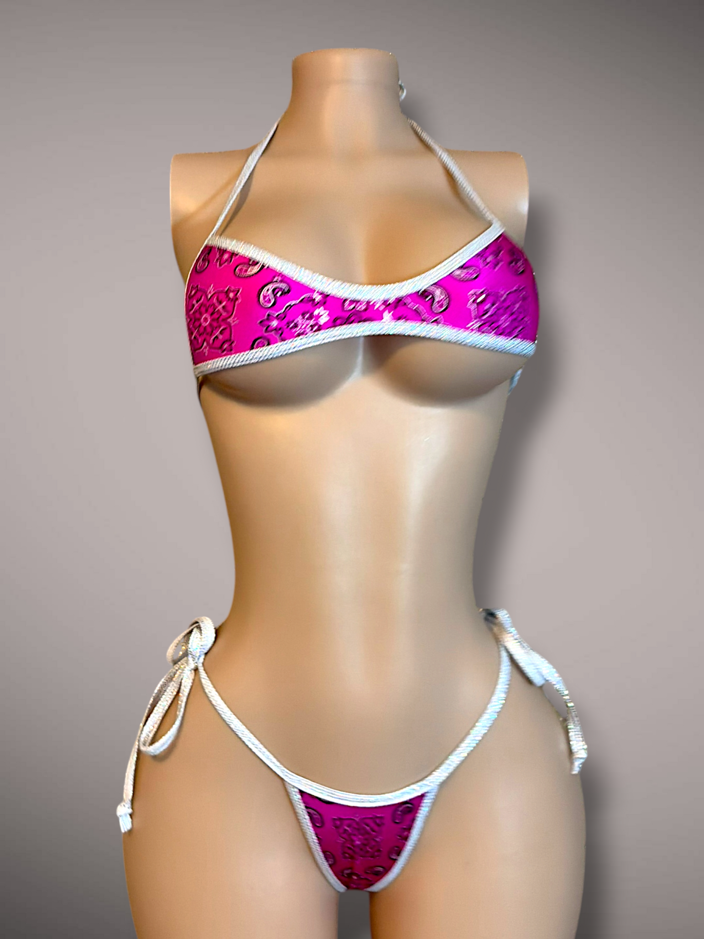 The Jade, Hot Pink Paisley